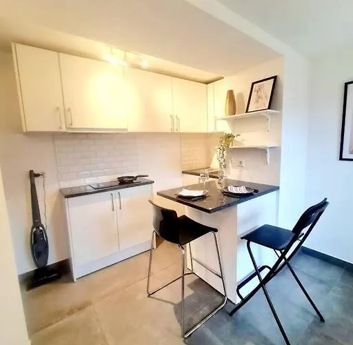 New In Center- Bon23 * Luxemburgo