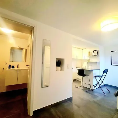 New In Center- Bon23 * Luxembourg